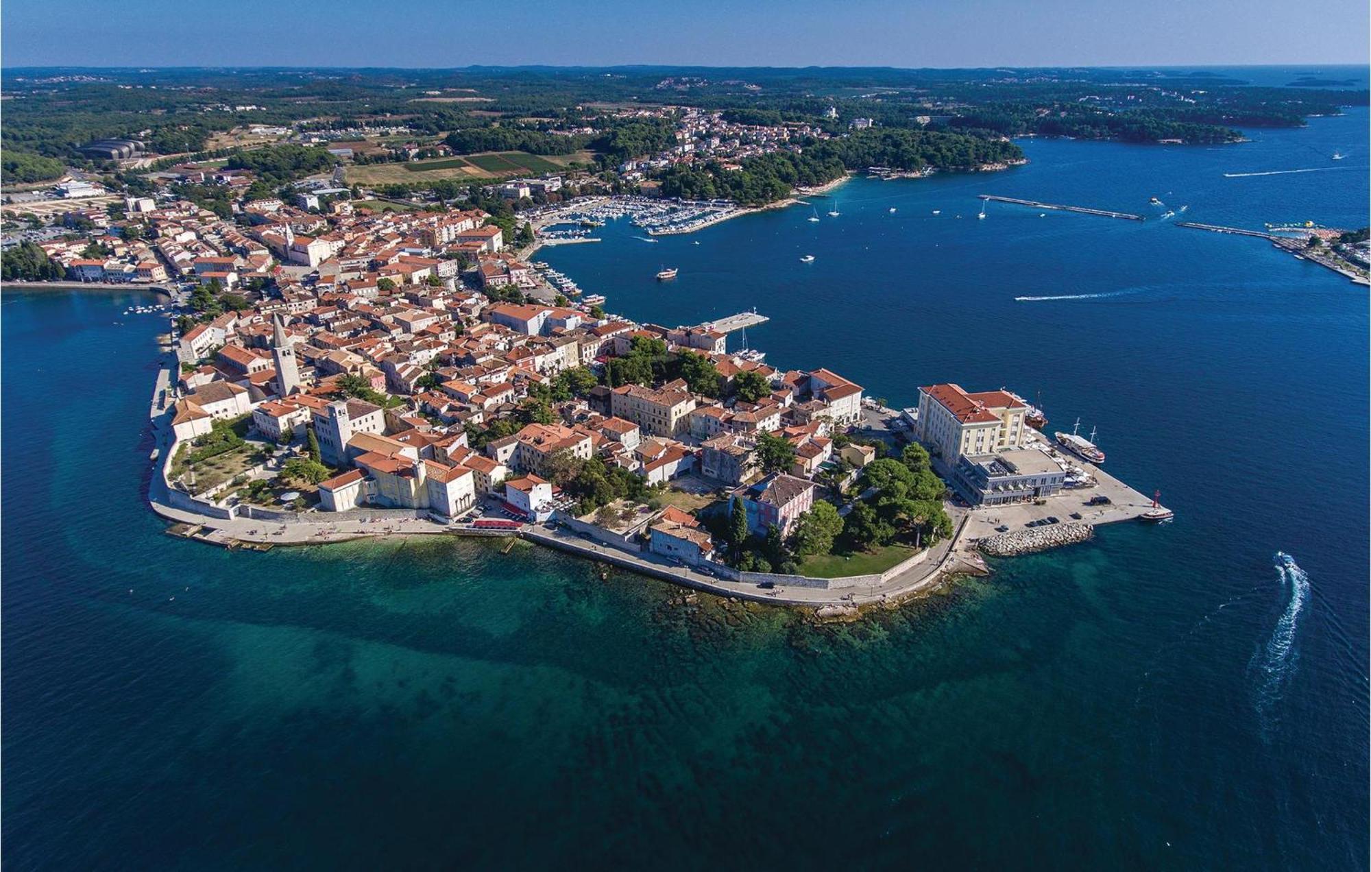 Gorgeous Apartment In Porec With Kitchen المظهر الخارجي الصورة