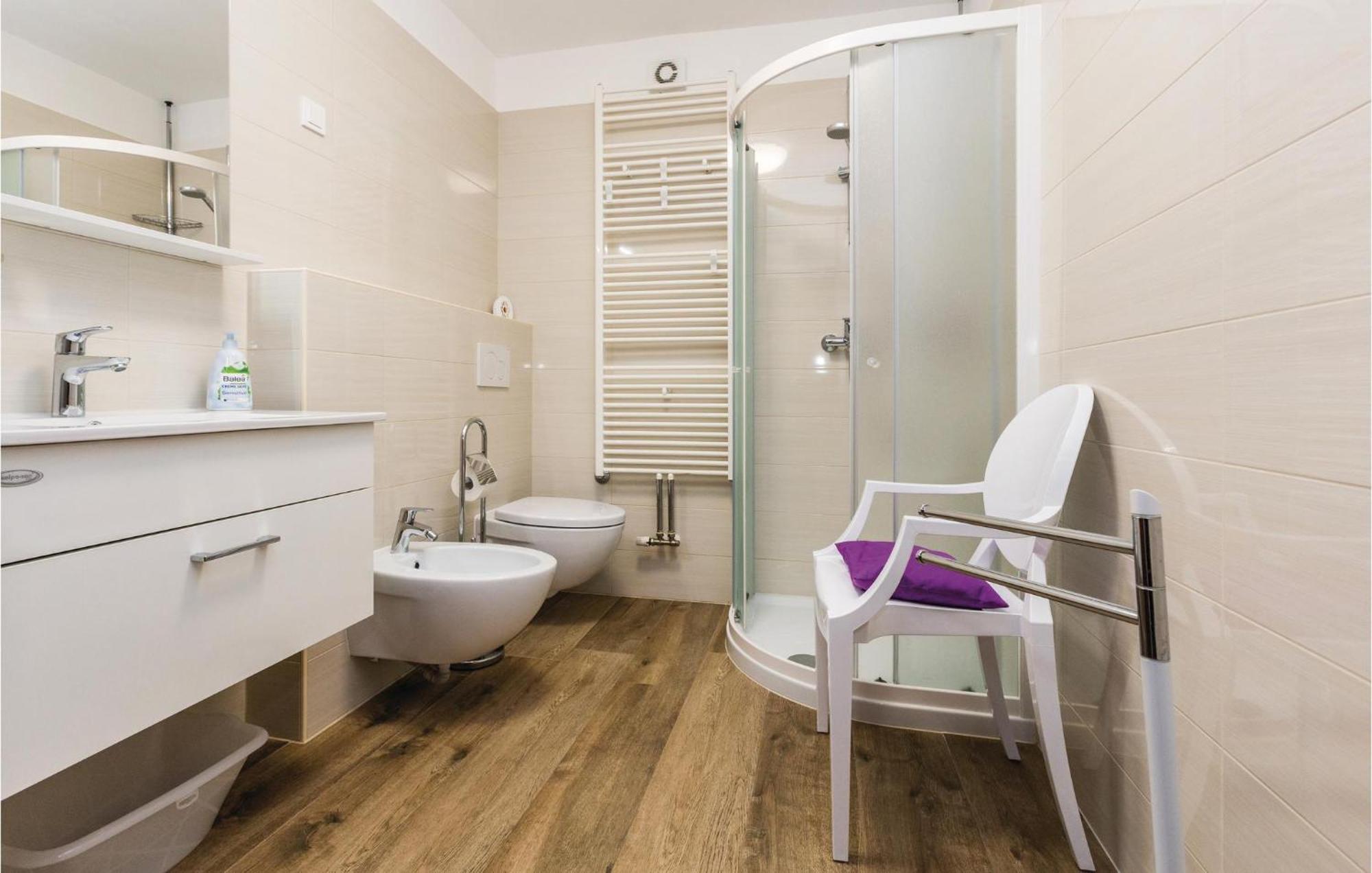 Gorgeous Apartment In Porec With Kitchen المظهر الخارجي الصورة
