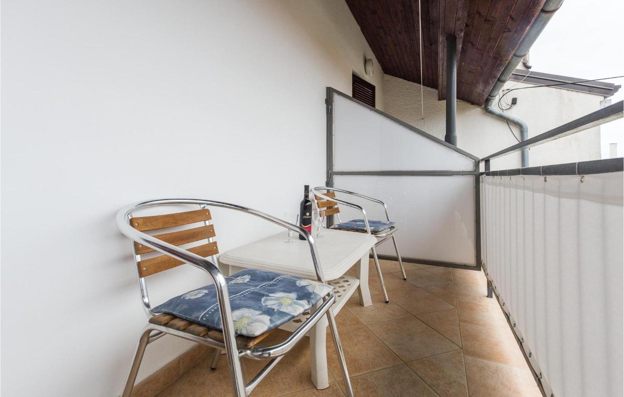 Gorgeous Apartment In Porec With Kitchen المظهر الخارجي الصورة