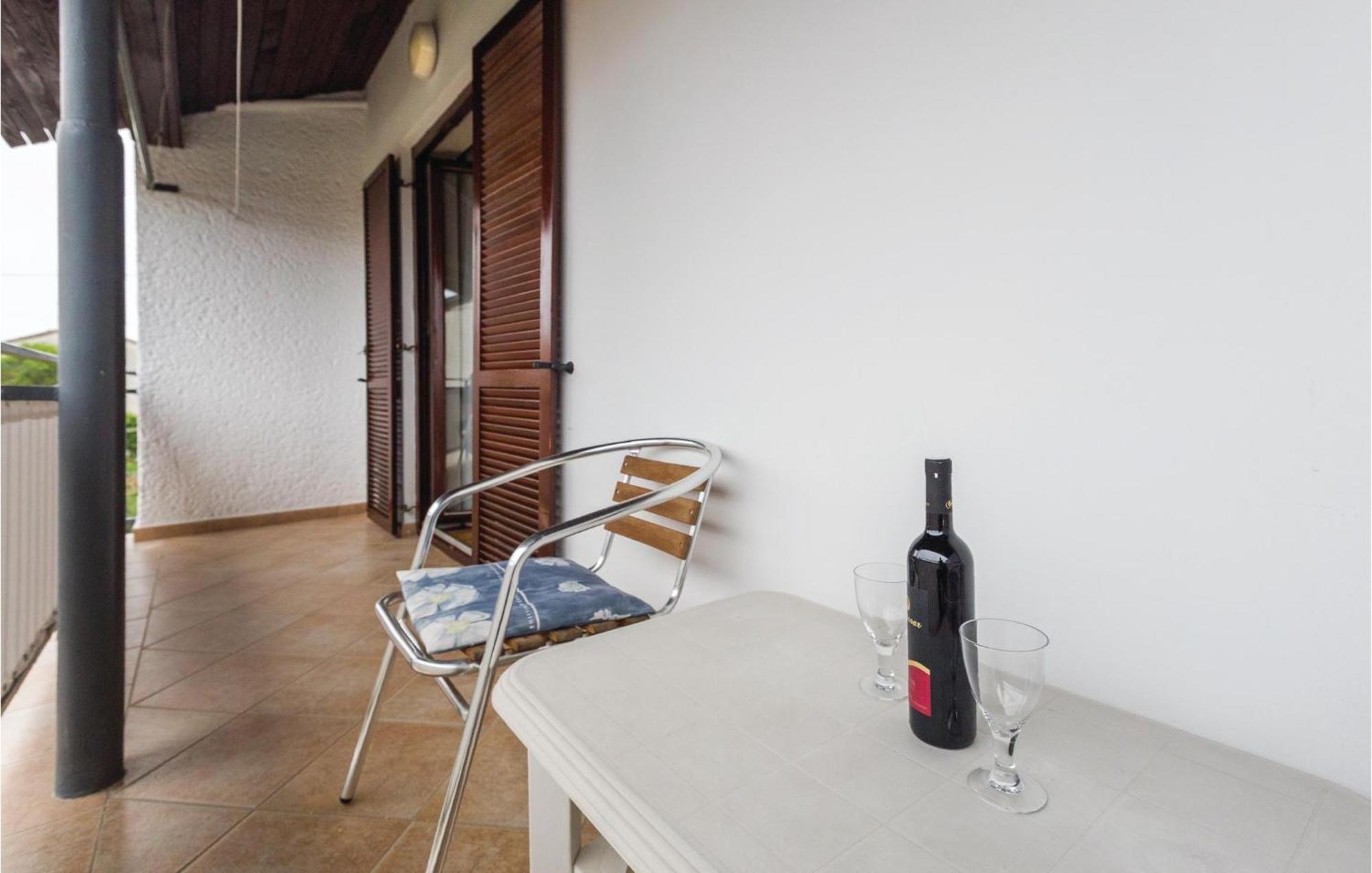 Gorgeous Apartment In Porec With Kitchen المظهر الخارجي الصورة